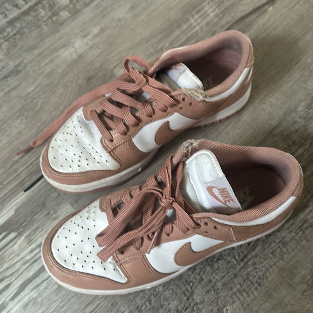Women’s Nike size 7